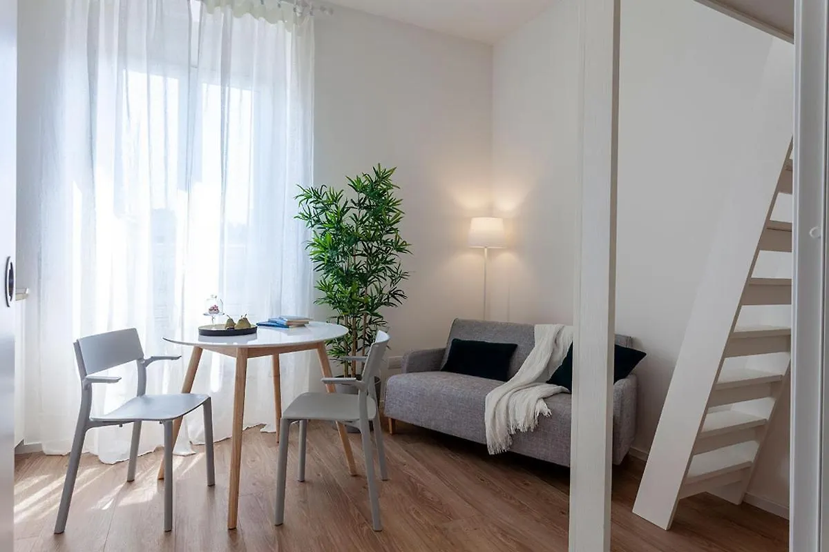 Pearl House Porta Romana ミラノ 0*,  イタリア